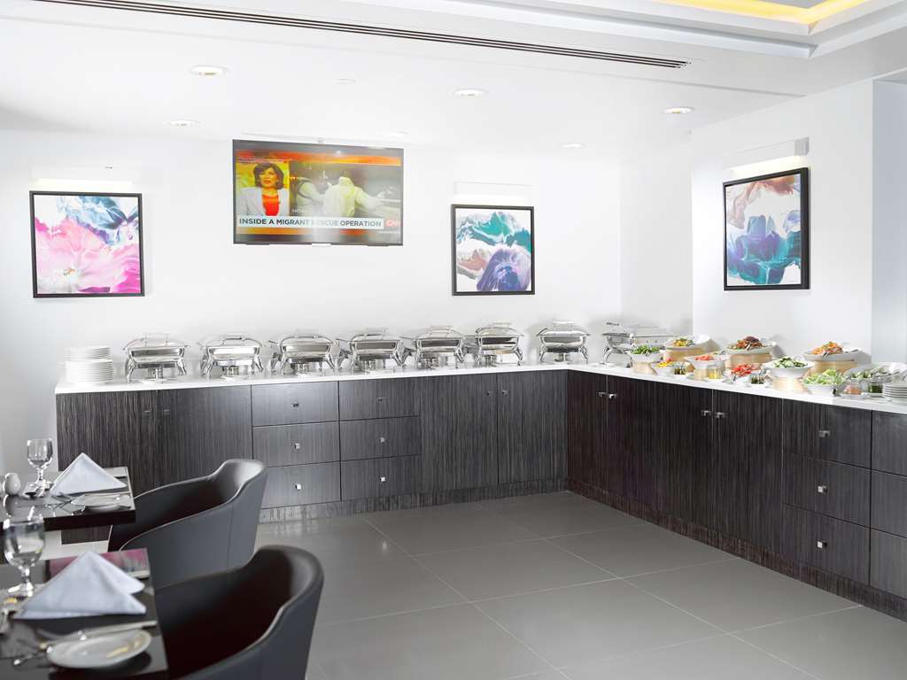 S Hotel Bahrain Sanabis 레스토랑 사진